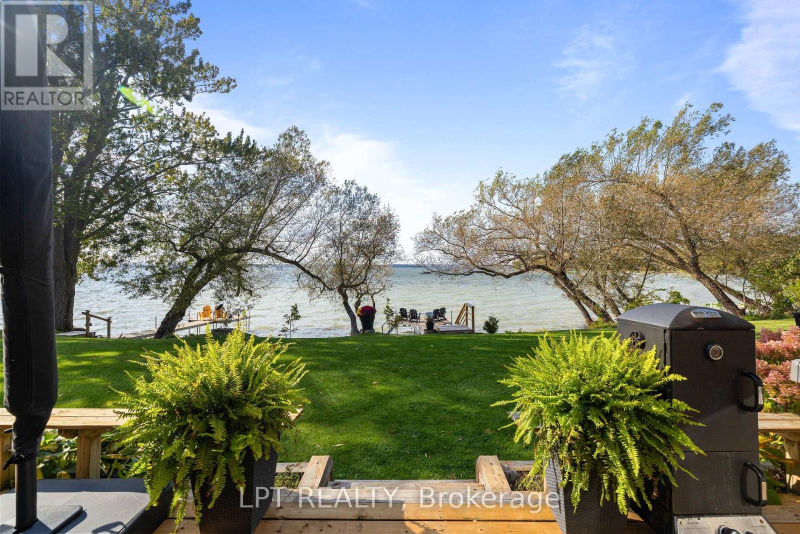 9 Davy Point Circle Property Photo 4