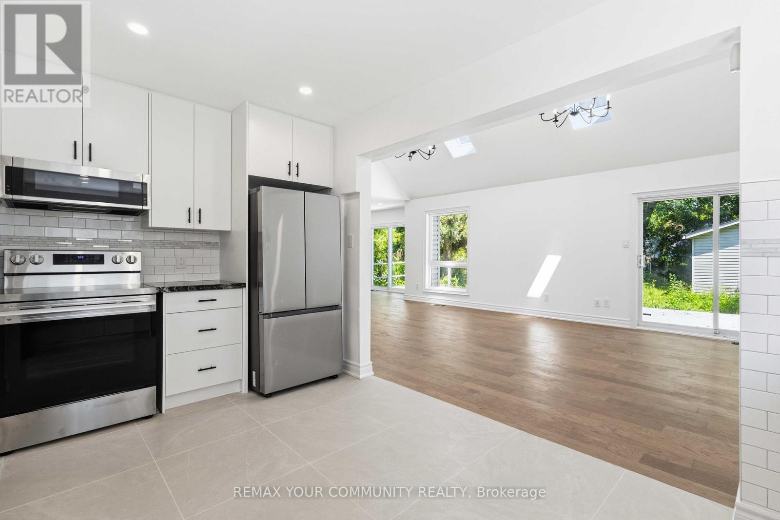 924 Helen Street Property Photo 15