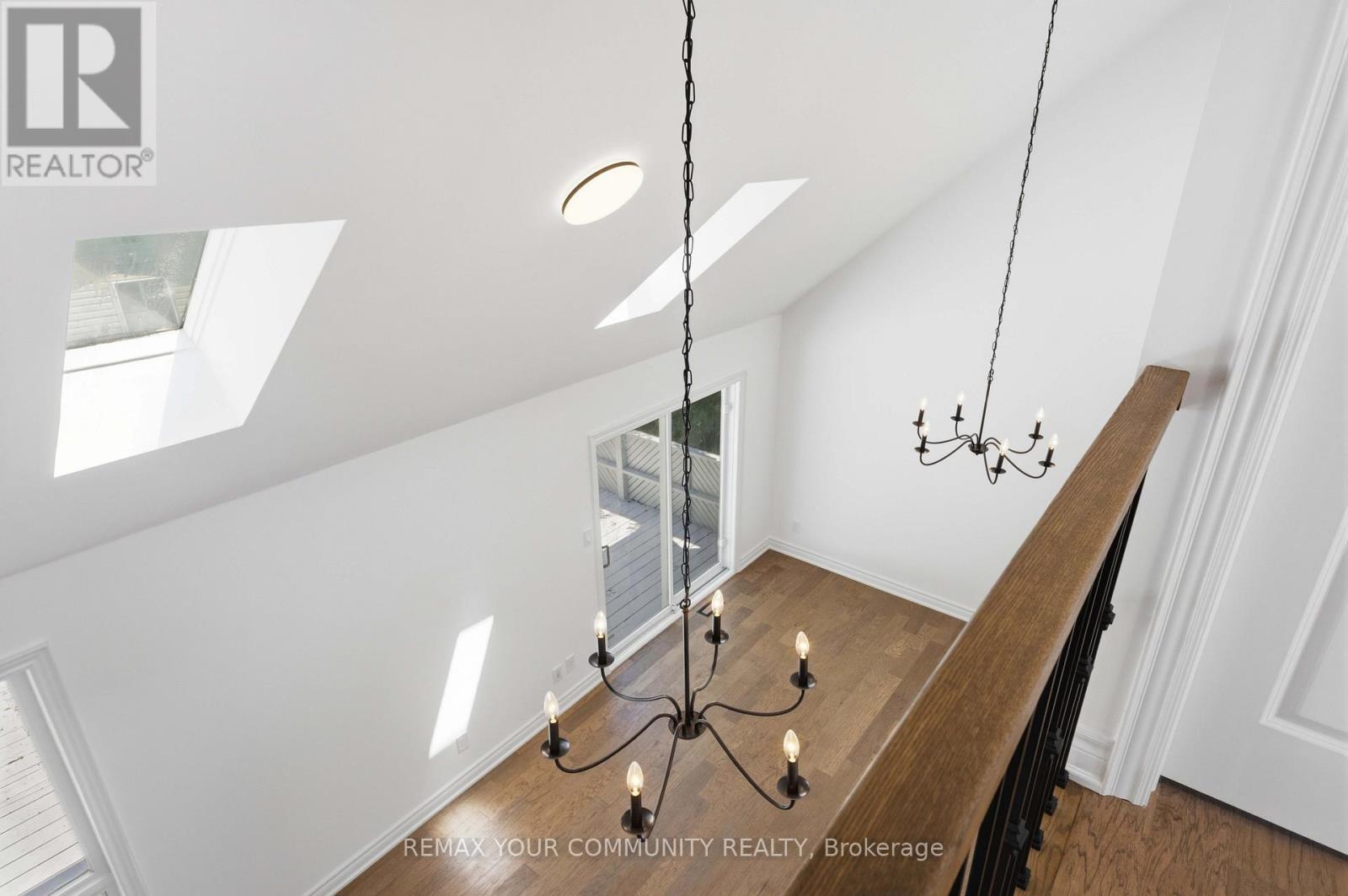 924 Helen Street Property Photo 23