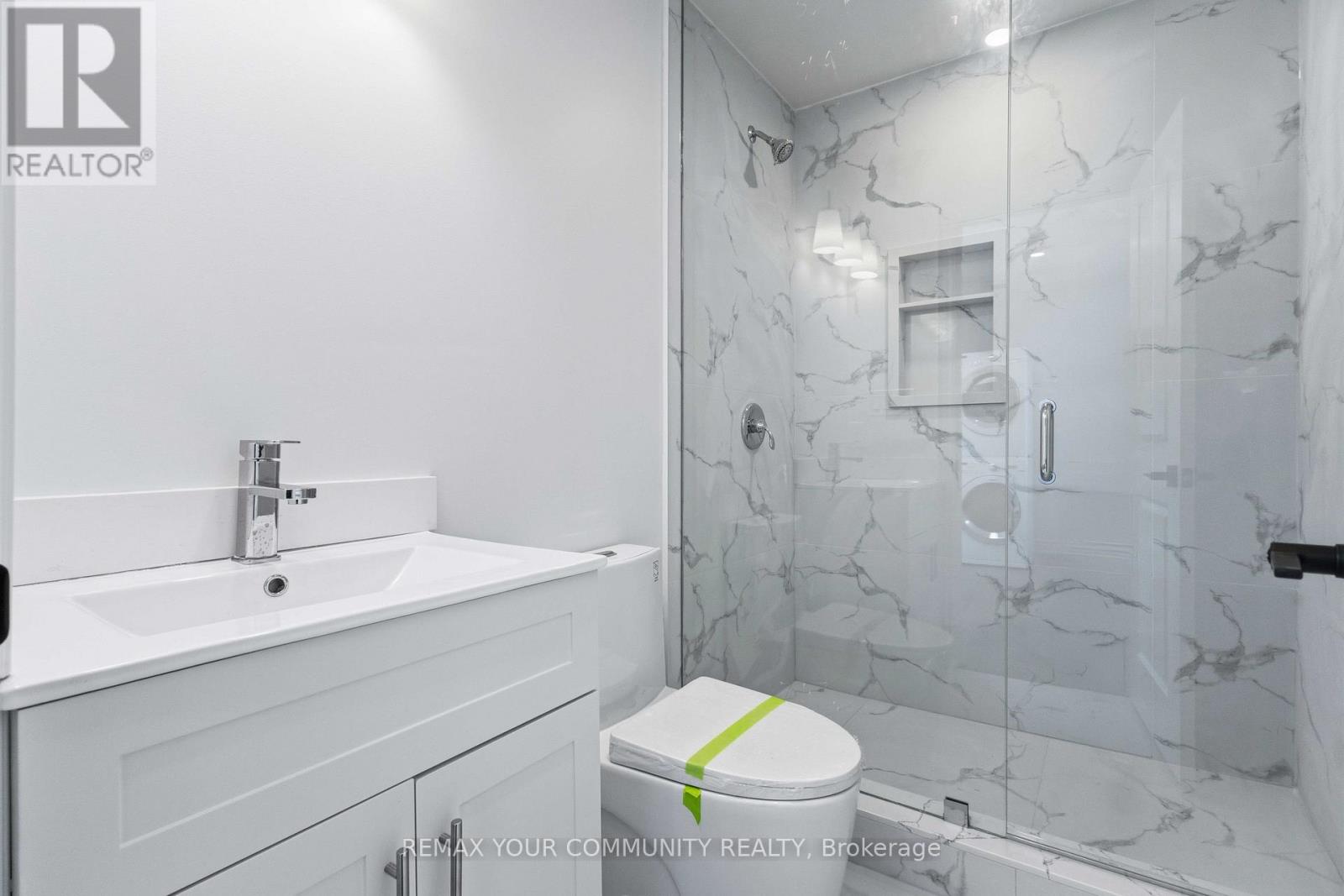 924 Helen Street Property Photo 26