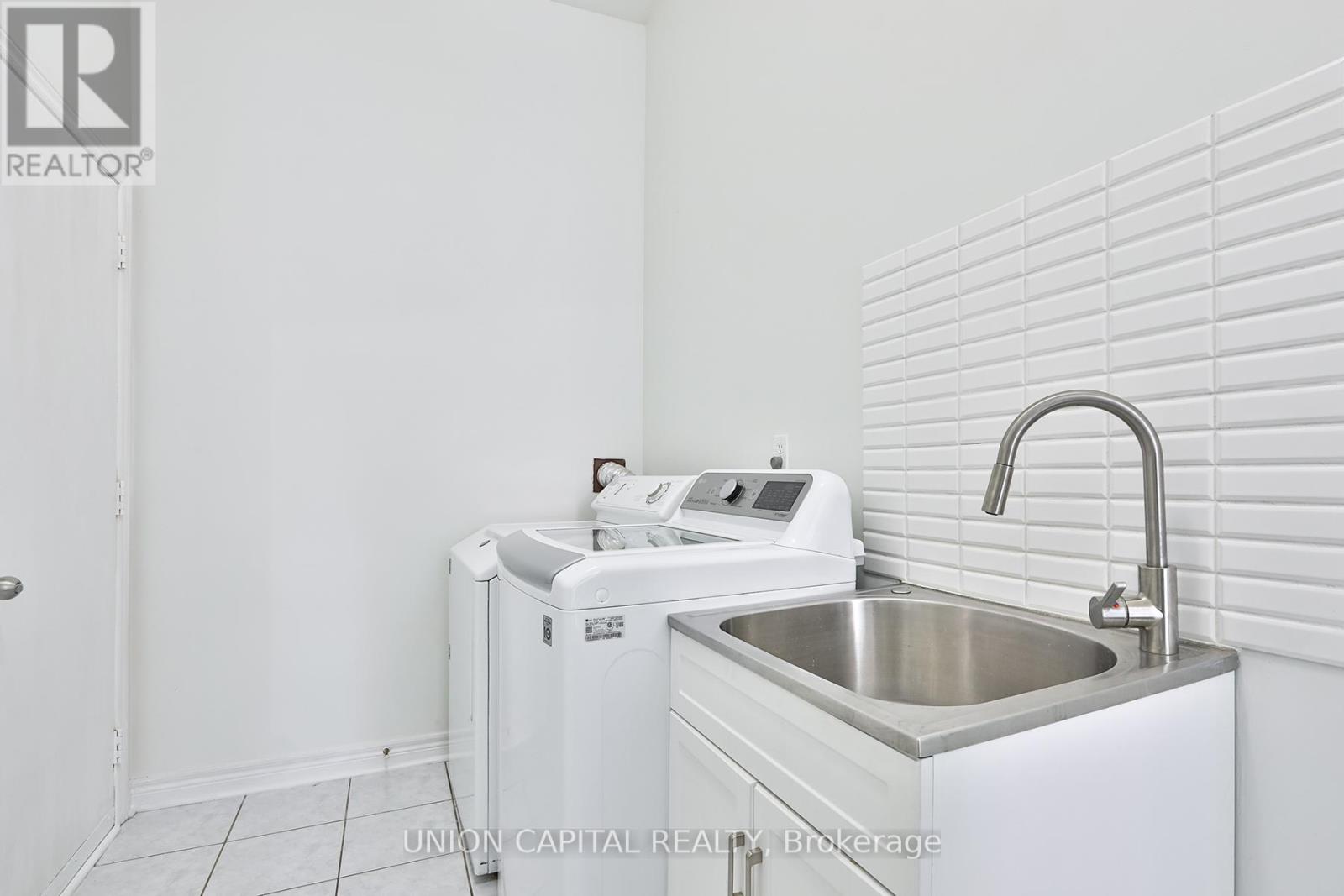 81 Ten Oaks Boulevard Property Photo 43