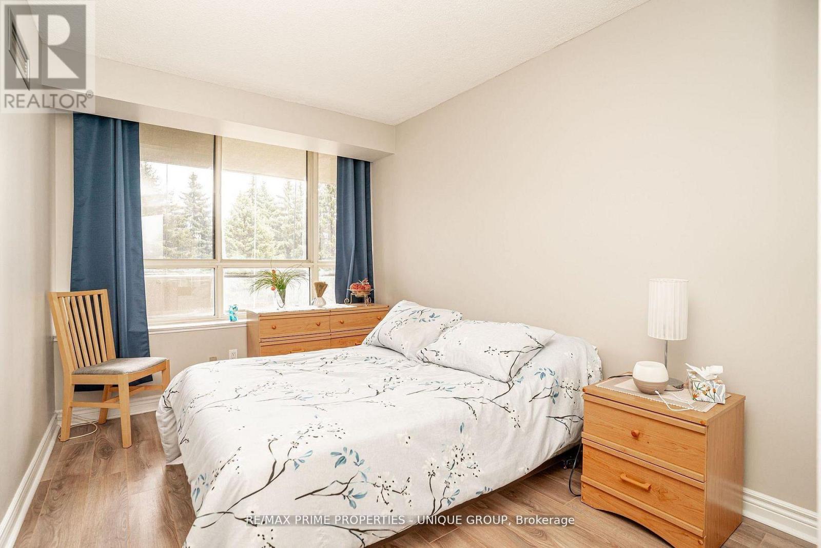 209 - 33 Weldrick Road E Property Photo 22