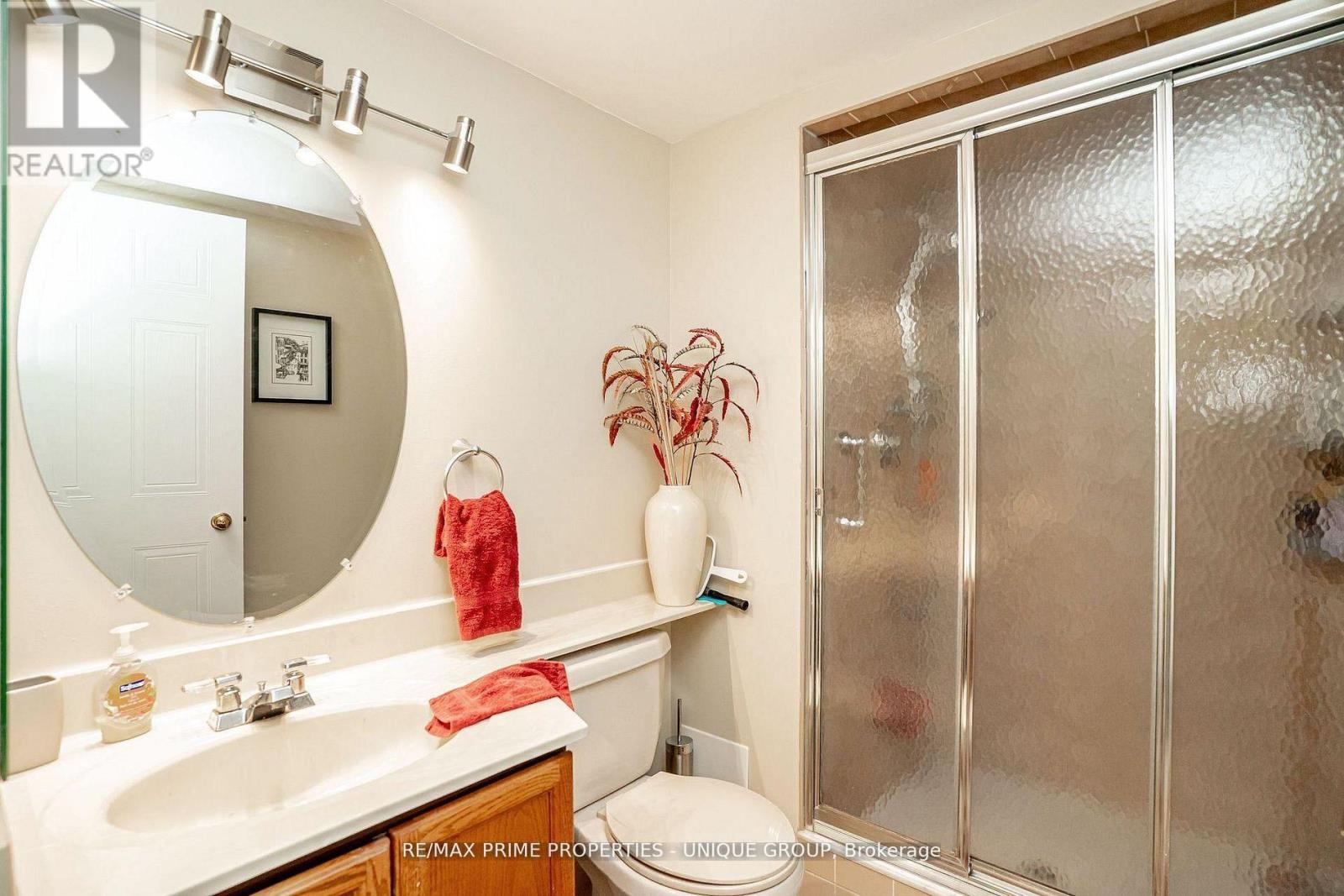209 - 33 Weldrick Road E Property Photo 24