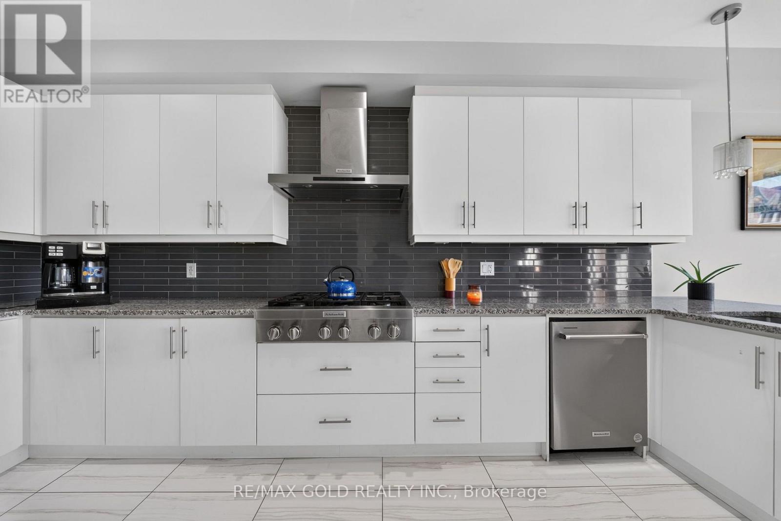 236 Eighth Avenue Property Photo 12