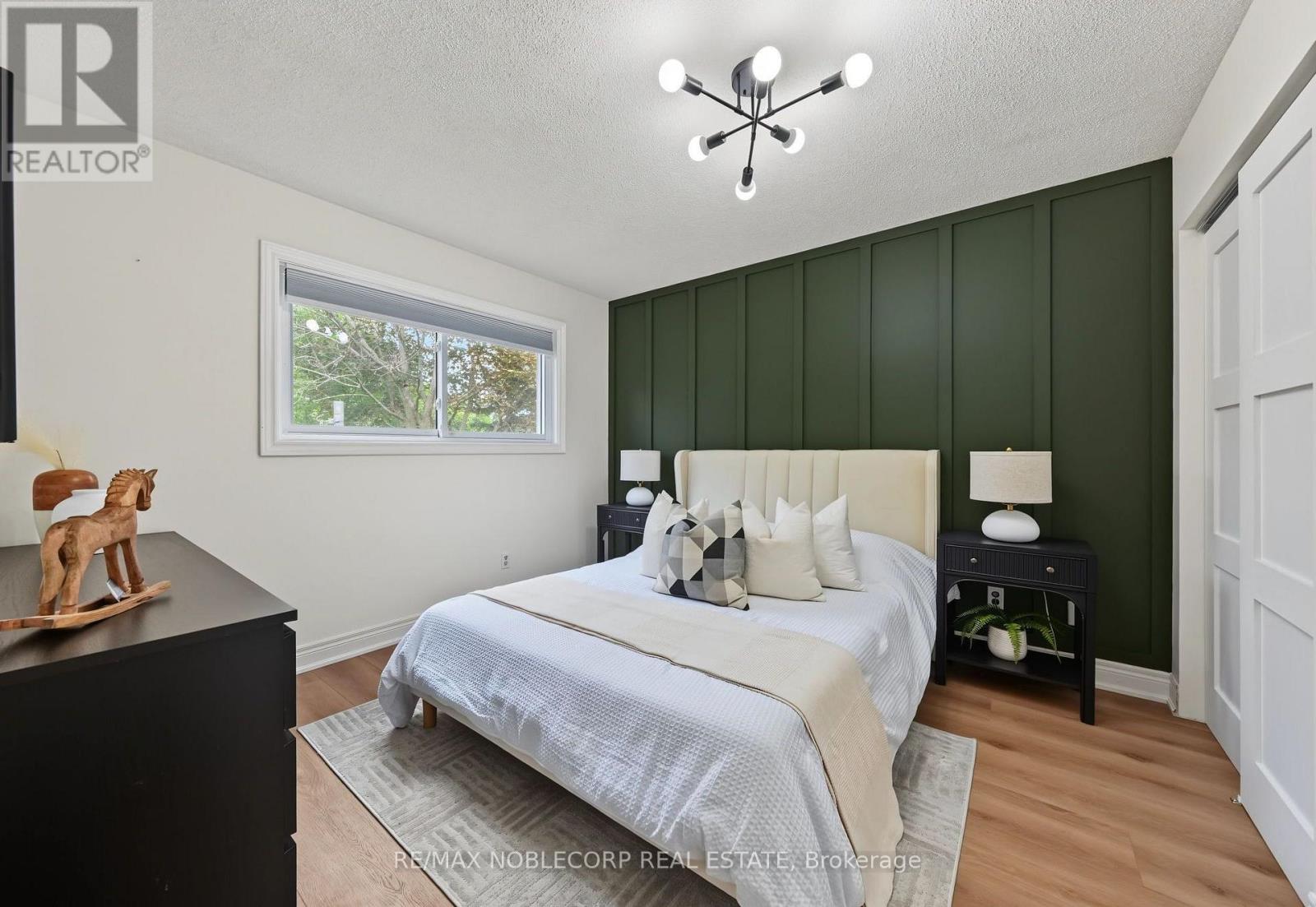 76 Edenbridge Drive Property Photo 10