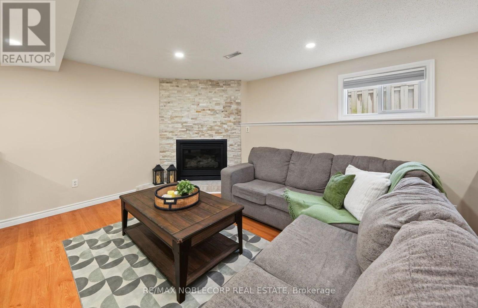 76 Edenbridge Drive Property Photo 17