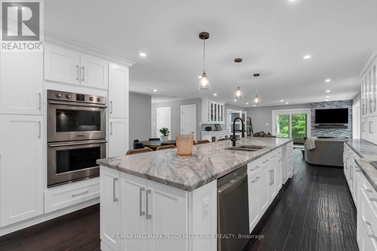 1814 Quantz Crescent Property Photo 4