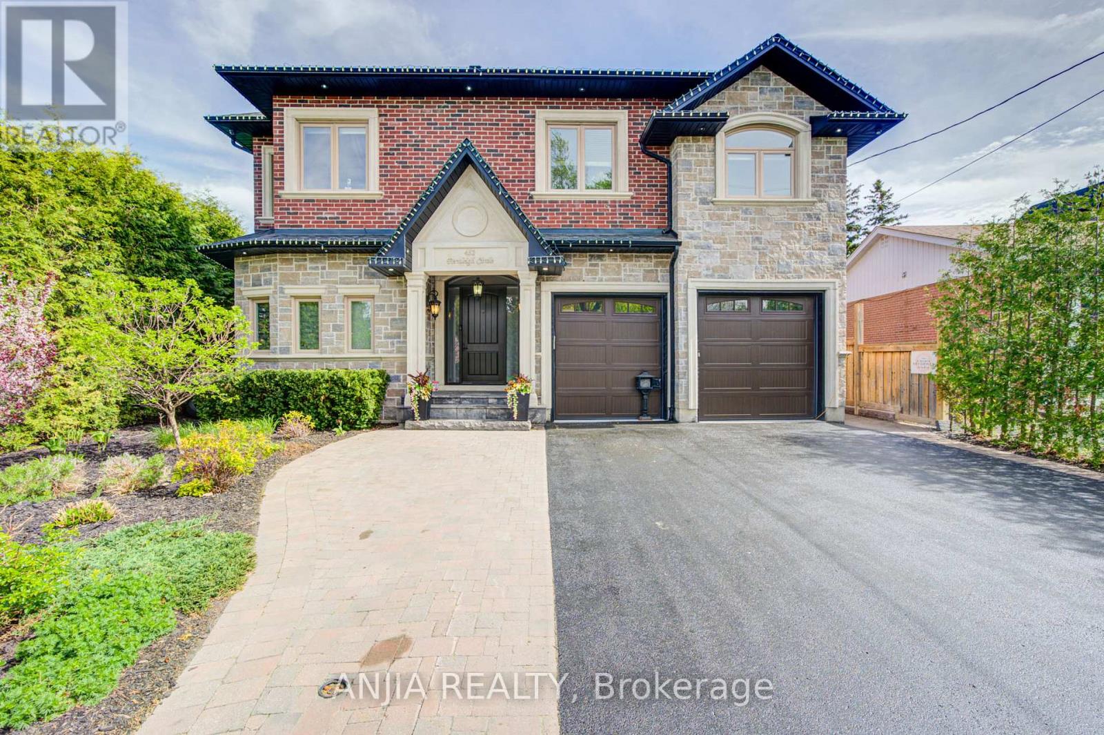 452 FERNLEIGH CIRCLE S Property Photo 1