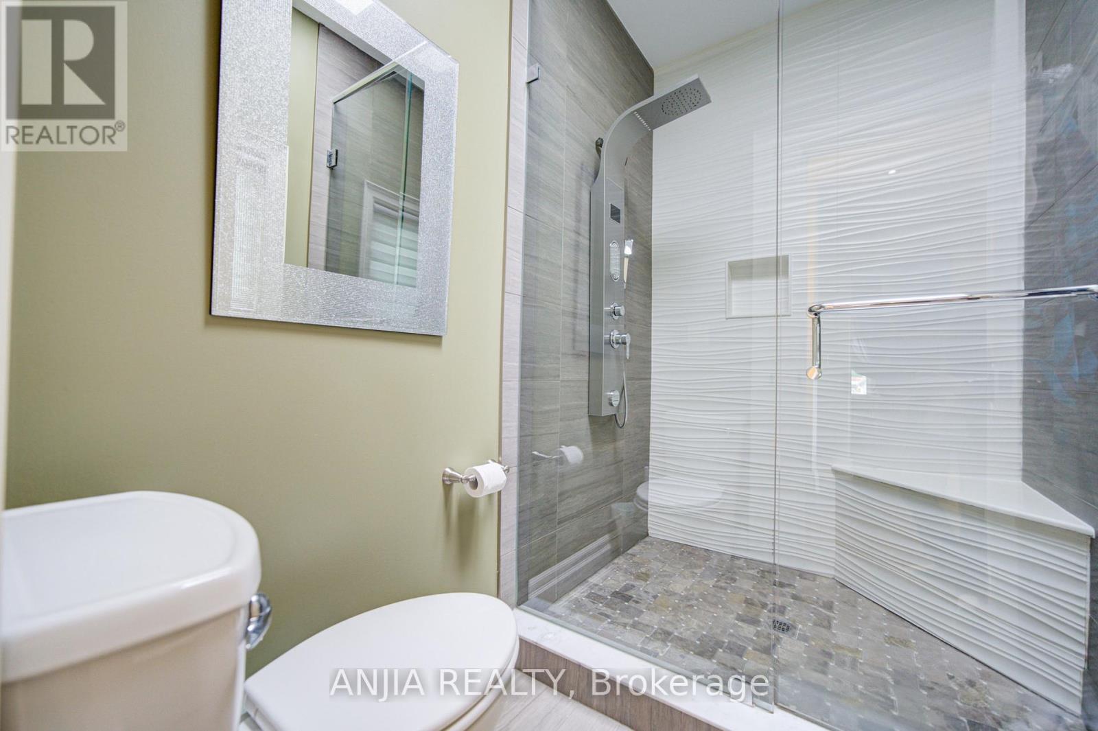 452 Fernleigh Circle S Property Photo 23
