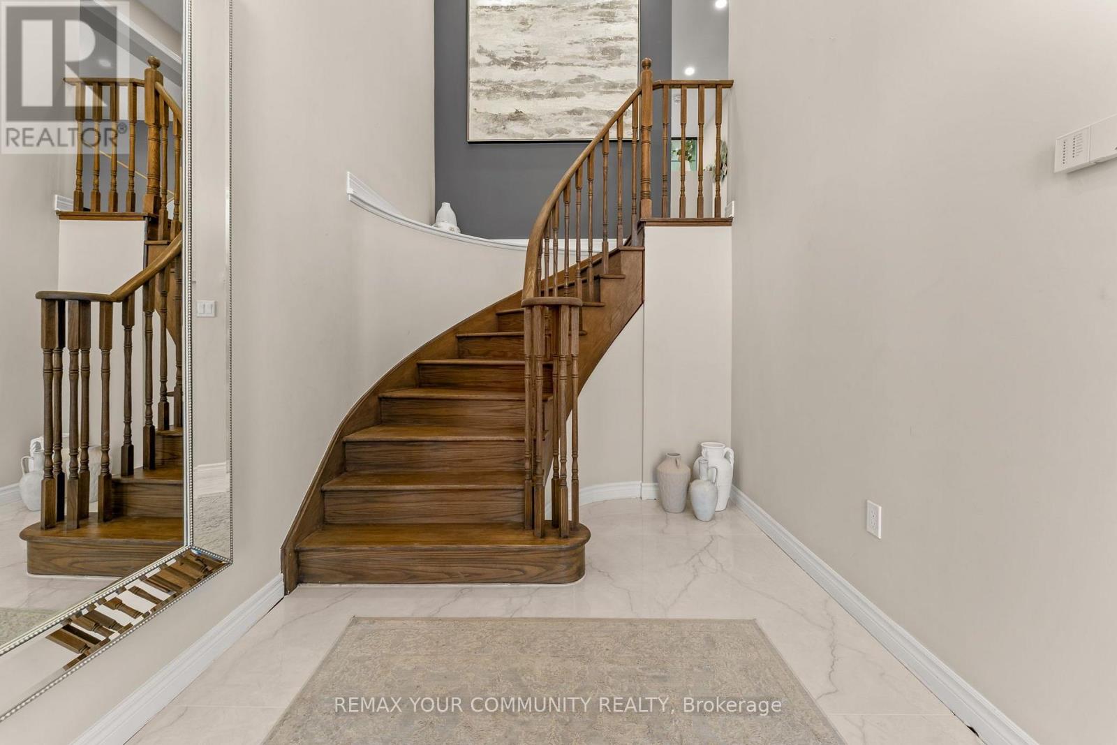 150 Inverness Way Property Photo 5