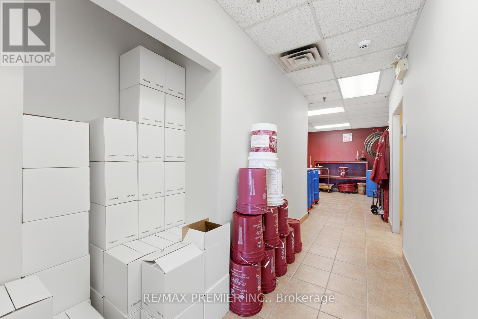 11b - 1100 Gorham Street Property Photo 19