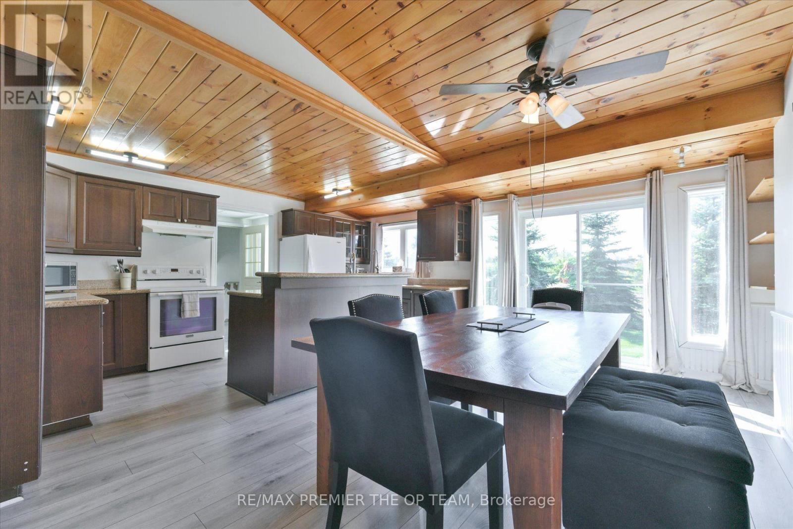 1881 Gilford Road Property Photo 6