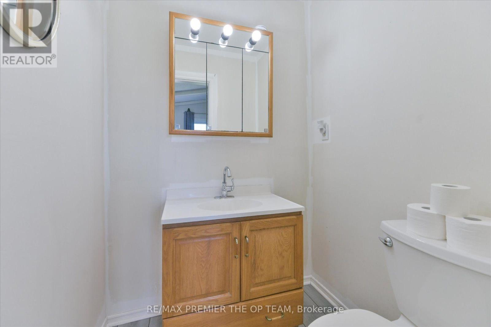 1881 Gilford Road Property Photo 15