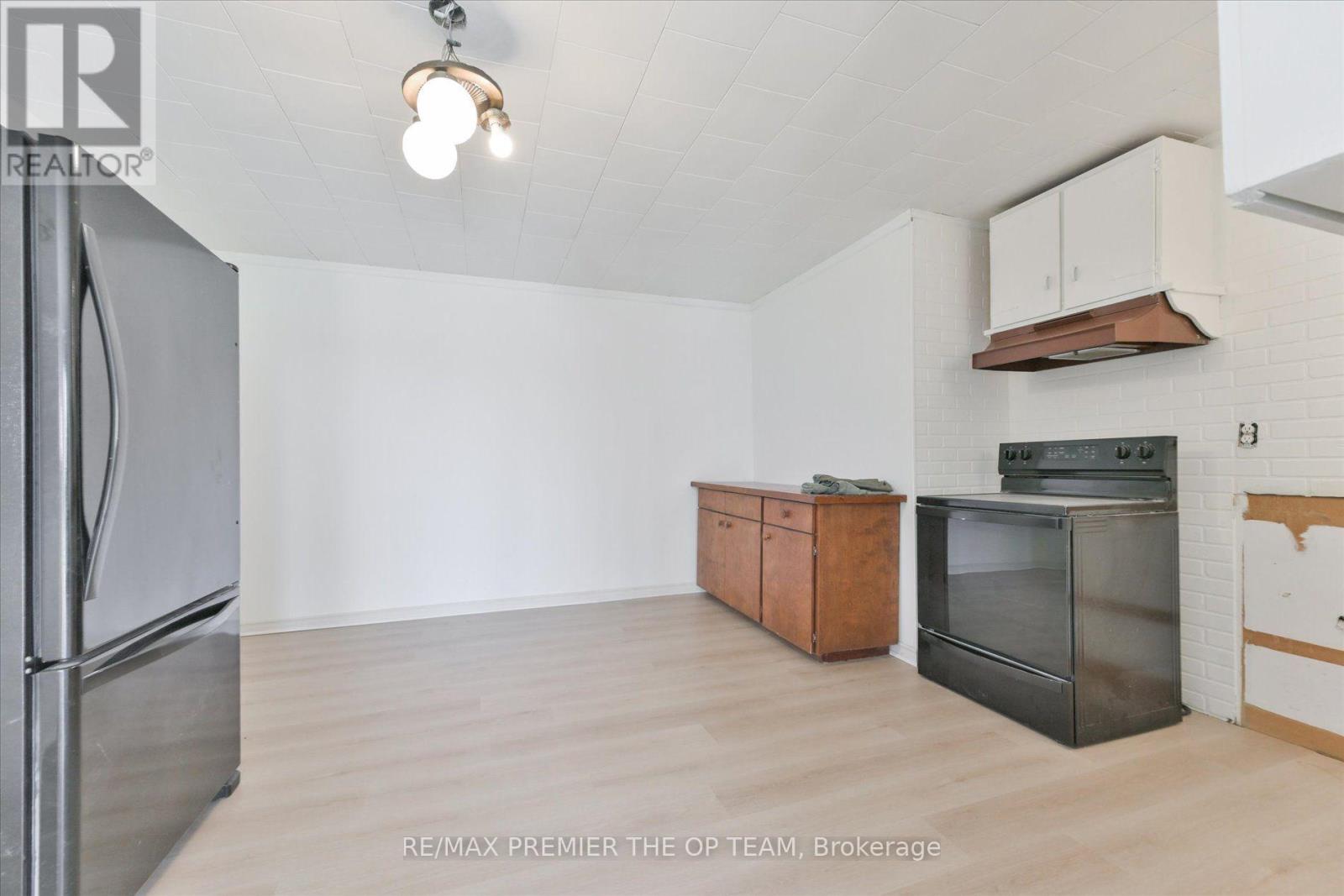 1881 Gilford Road Property Photo 23