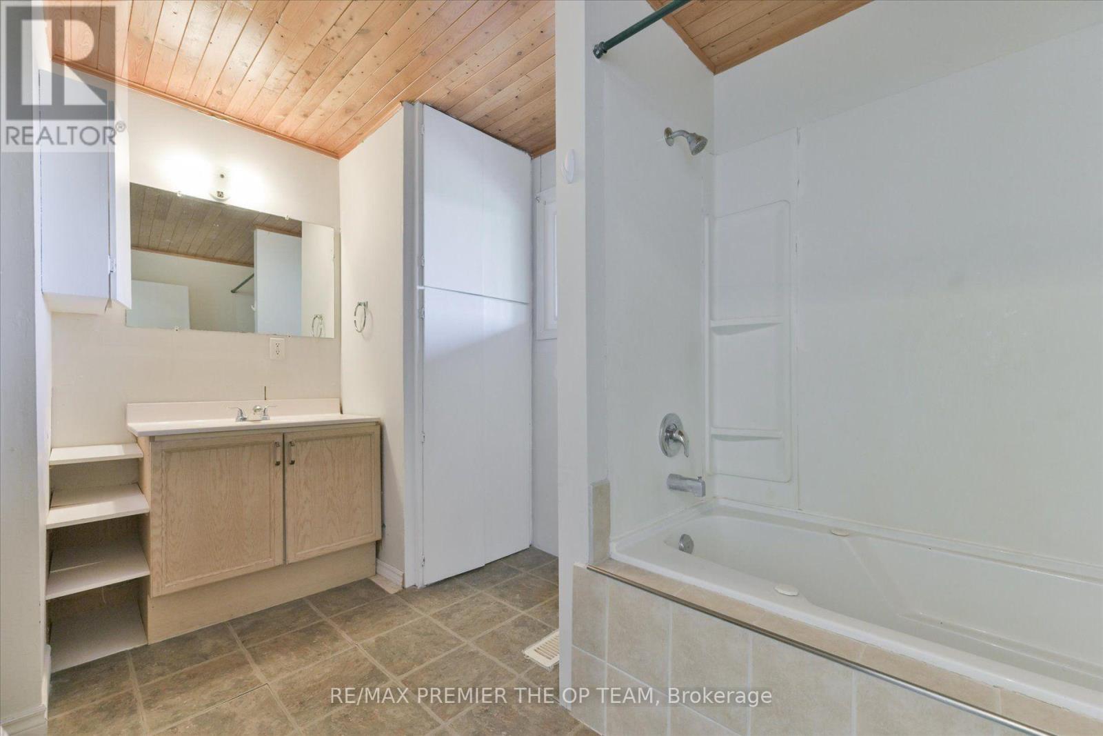 1881 Gilford Road Property Photo 25