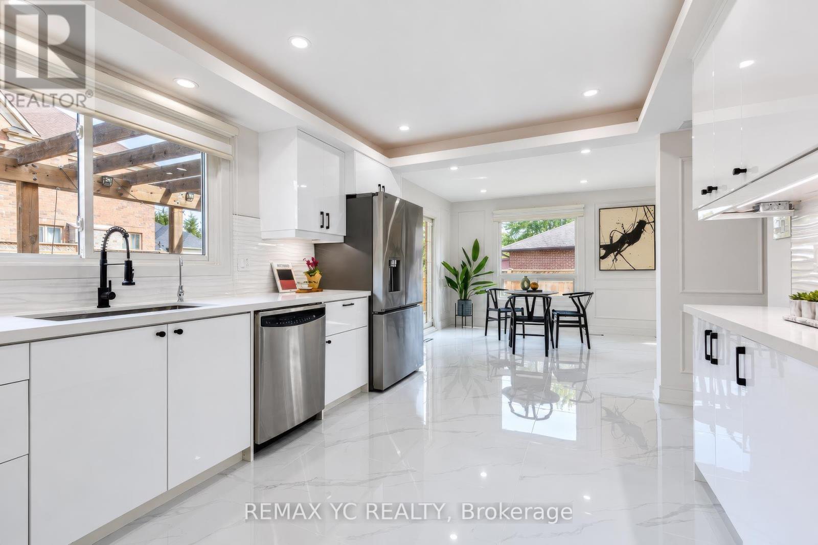 4 Simmons Crescent Property Photo 15