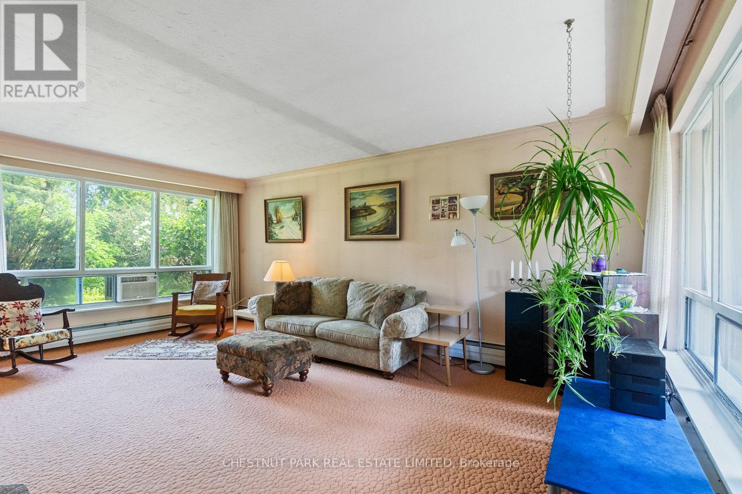 2 Gallacher Avenue Property Photo 6