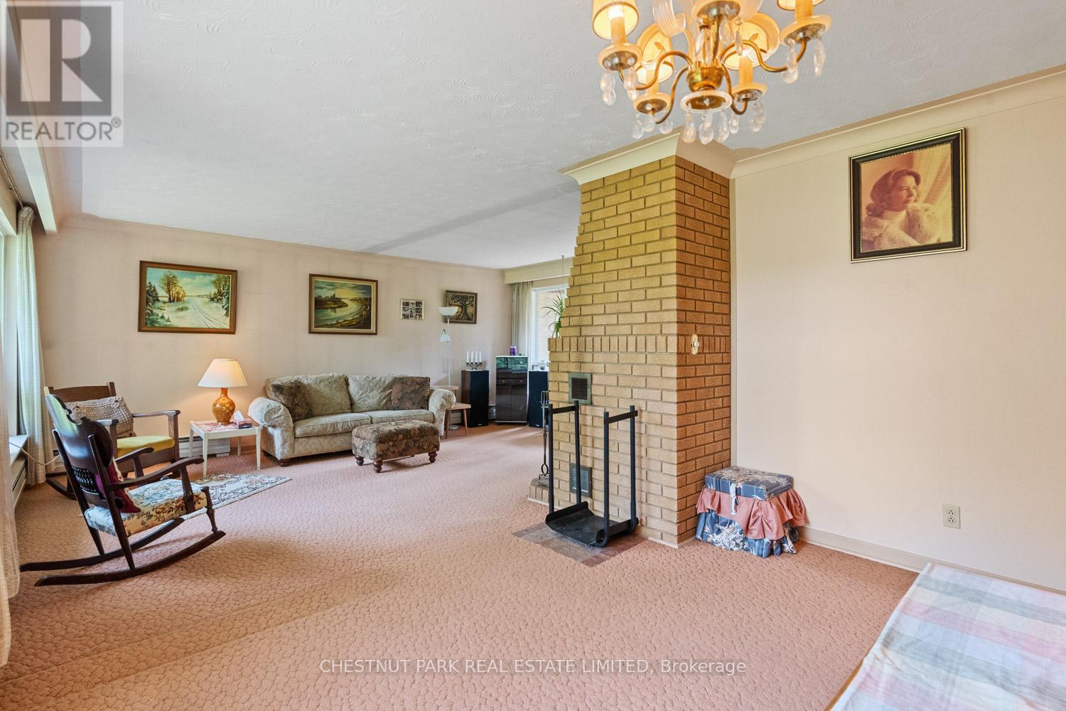 2 Gallacher Avenue Property Photo 7