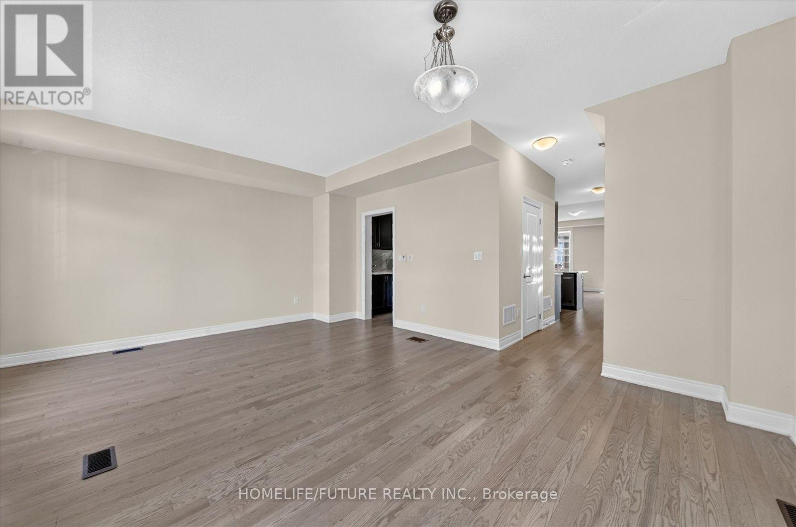 37 Andress Way Property Photo 15