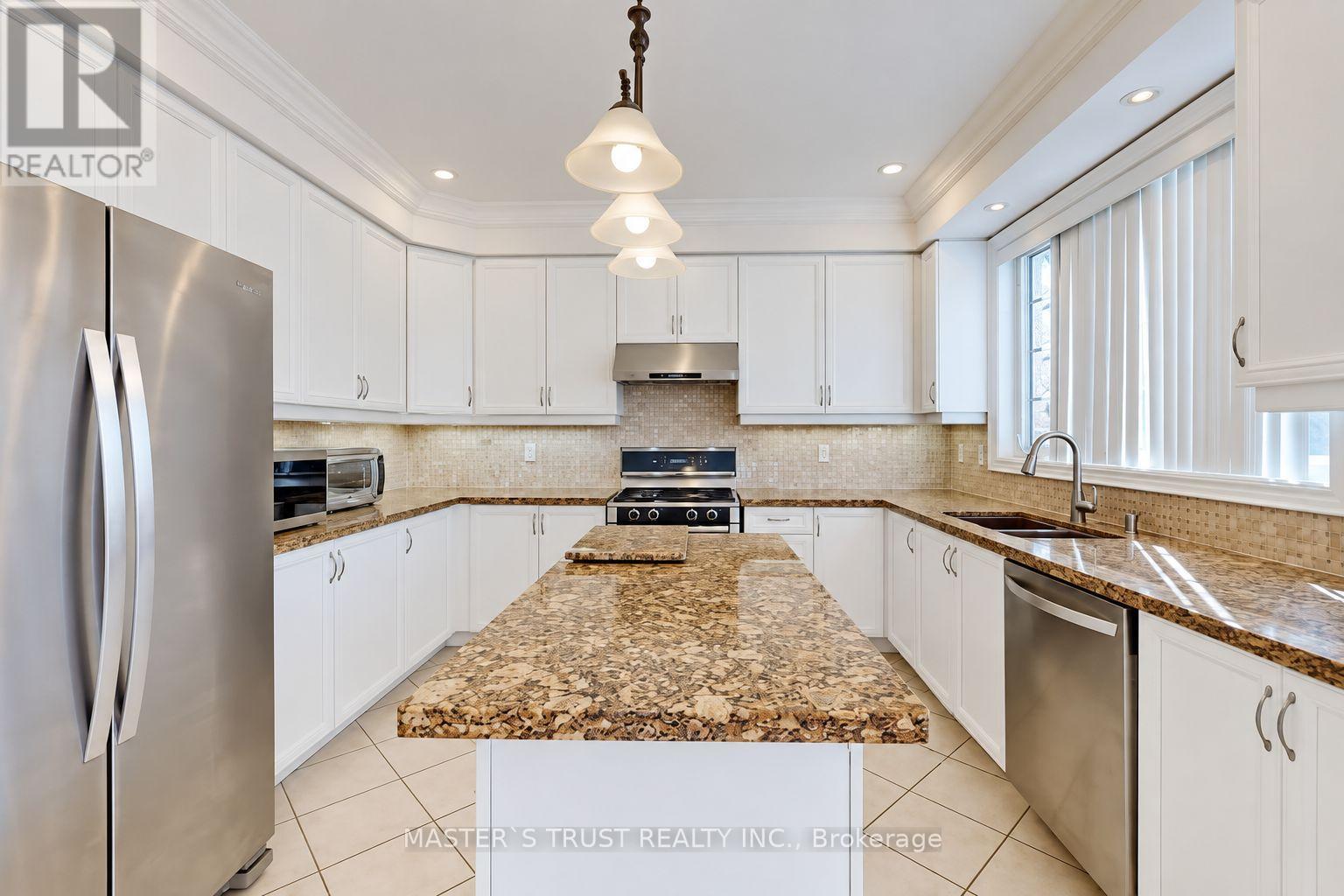 66 Chaya Sara Gardens Property Photo 8