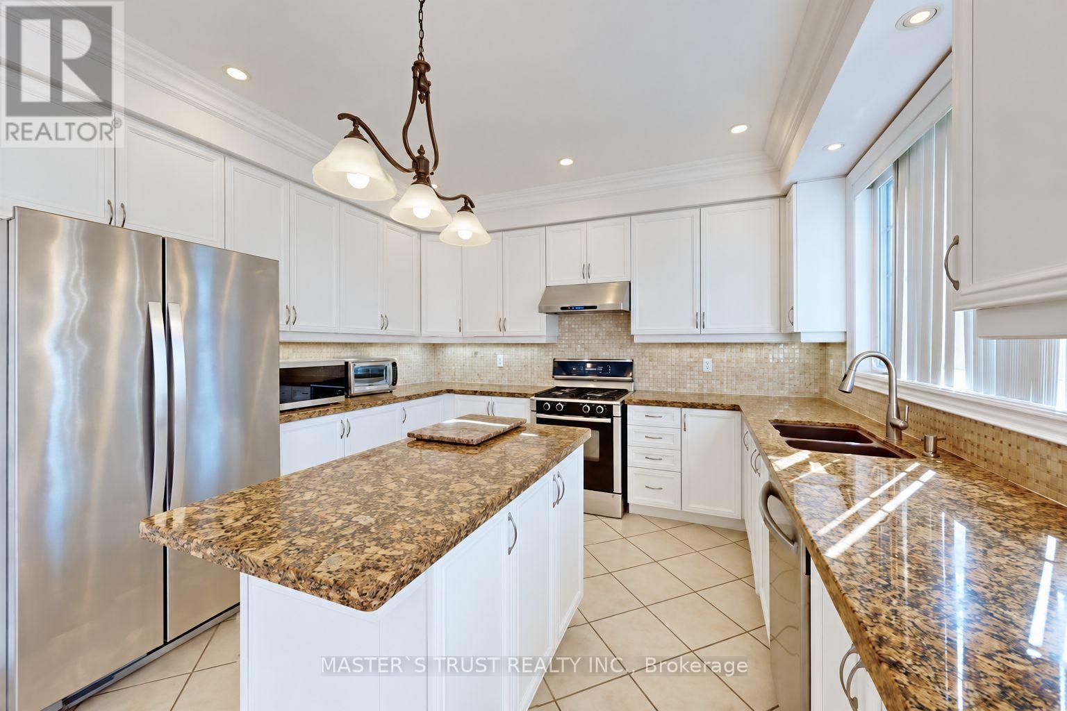 66 Chaya Sara Gardens Property Photo 10