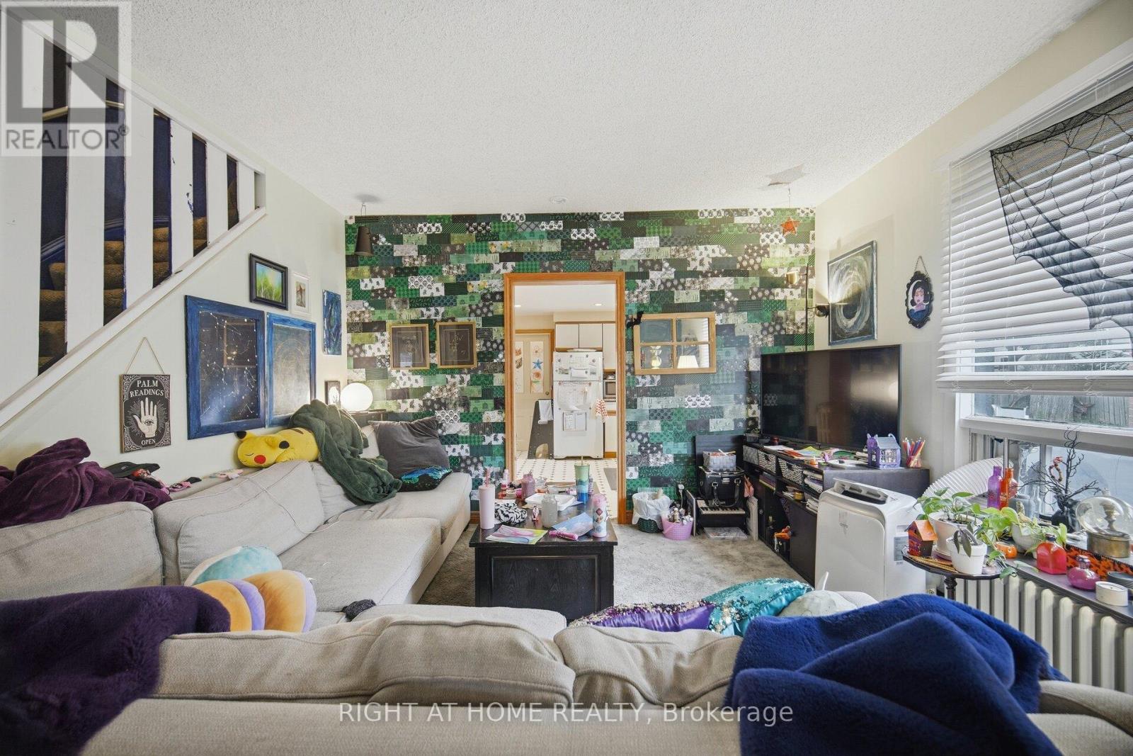403 Park Avenue Property Photo 8