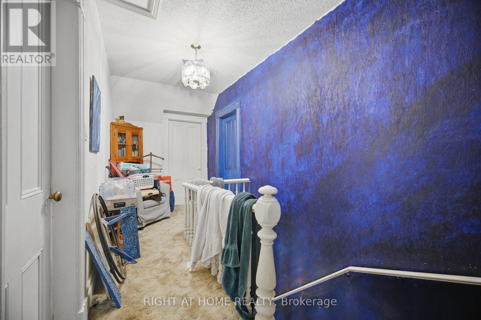 403 Park Avenue Property Photo 15