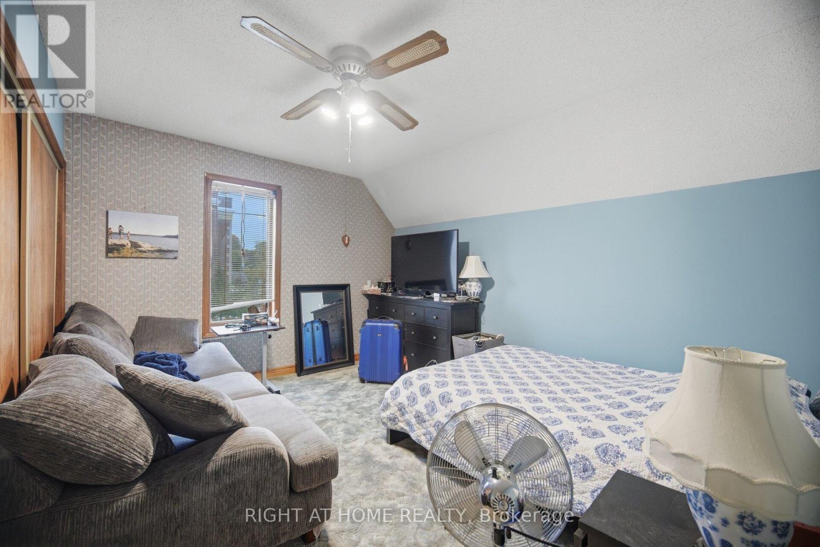 403 Park Avenue Property Photo 16