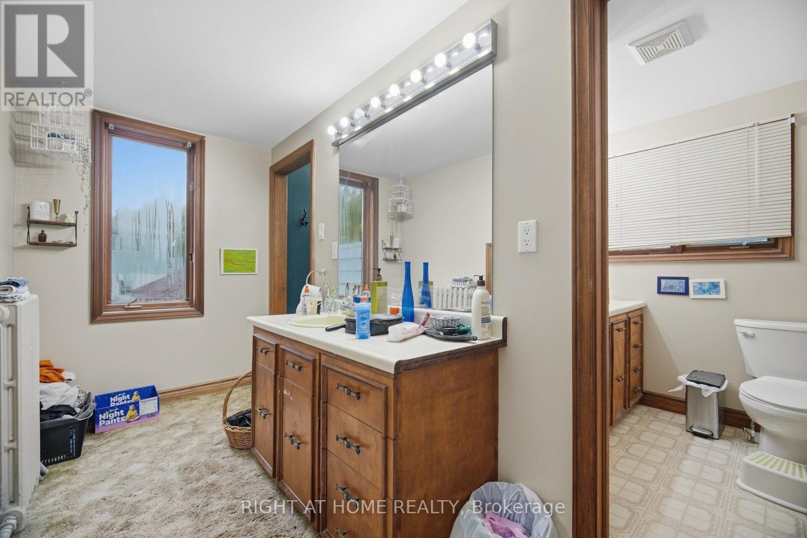 403 Park Avenue Property Photo 22