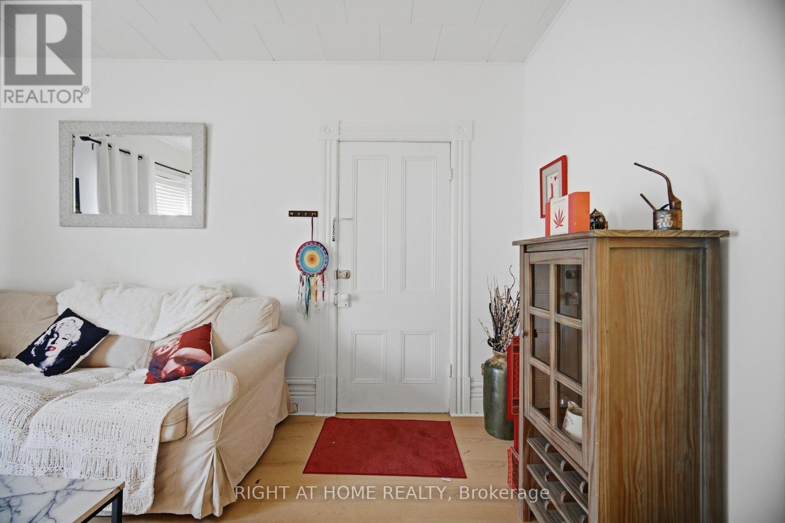 403 Park Avenue Property Photo 27
