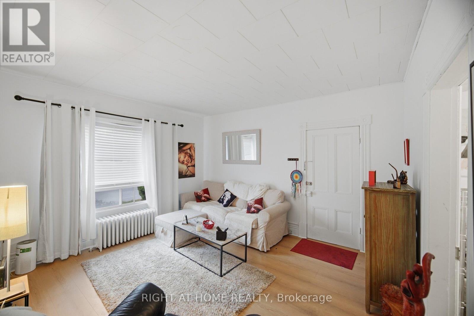 403 Park Avenue Property Photo 31