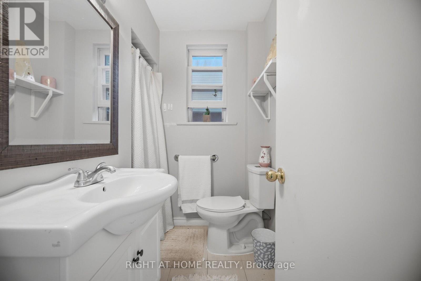 403 Park Avenue Property Photo 41