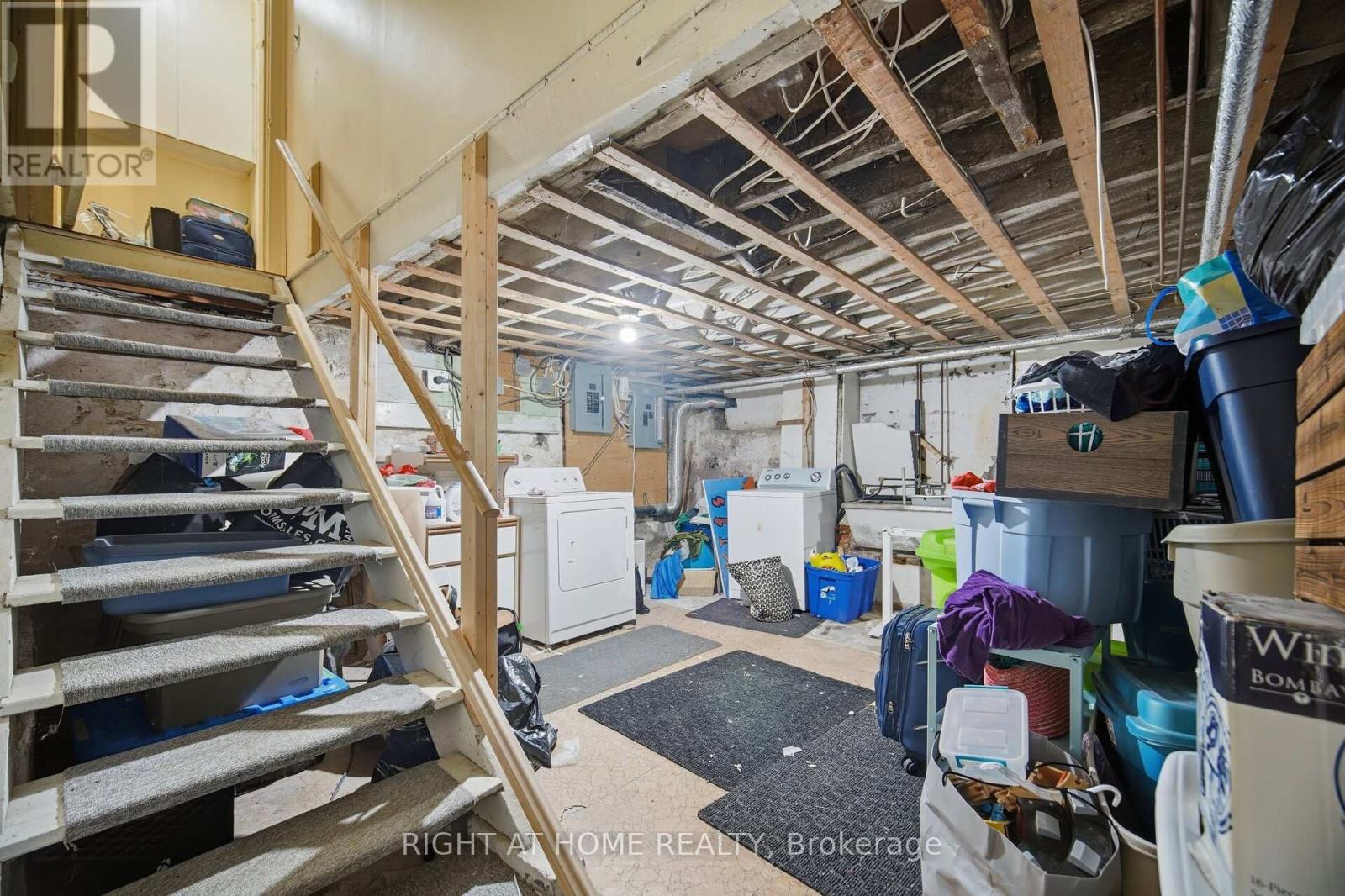 403 Park Avenue Property Photo 43
