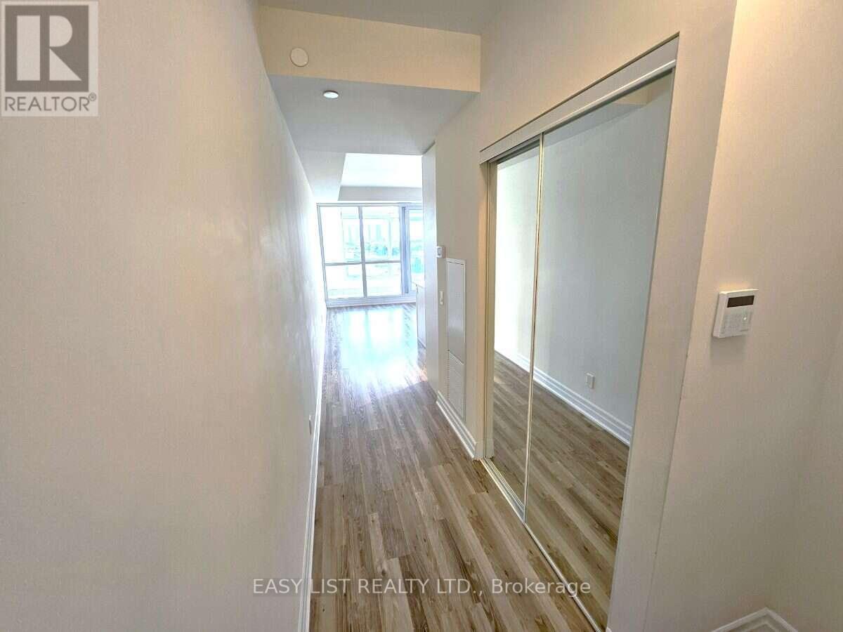 706 - 9075 Jane Street Property Photo 3