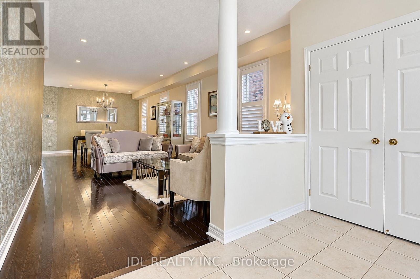 11 Herbert Wales Crescent Property Photo 3