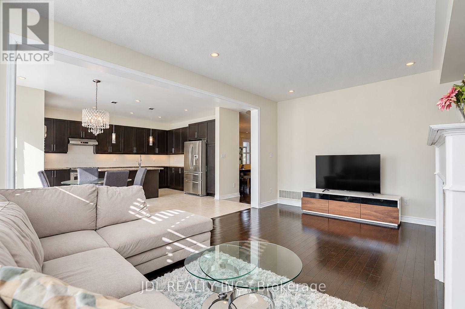 11 Herbert Wales Crescent Property Photo 15