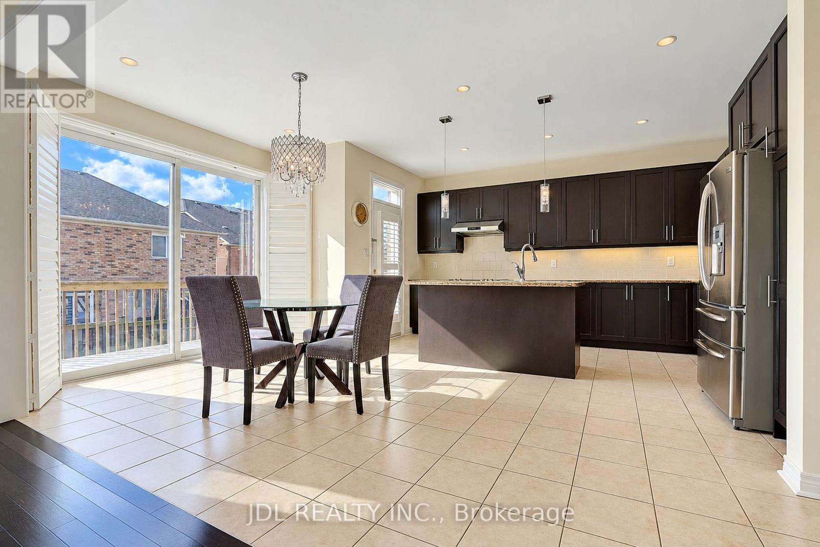 11 Herbert Wales Crescent Property Photo 16