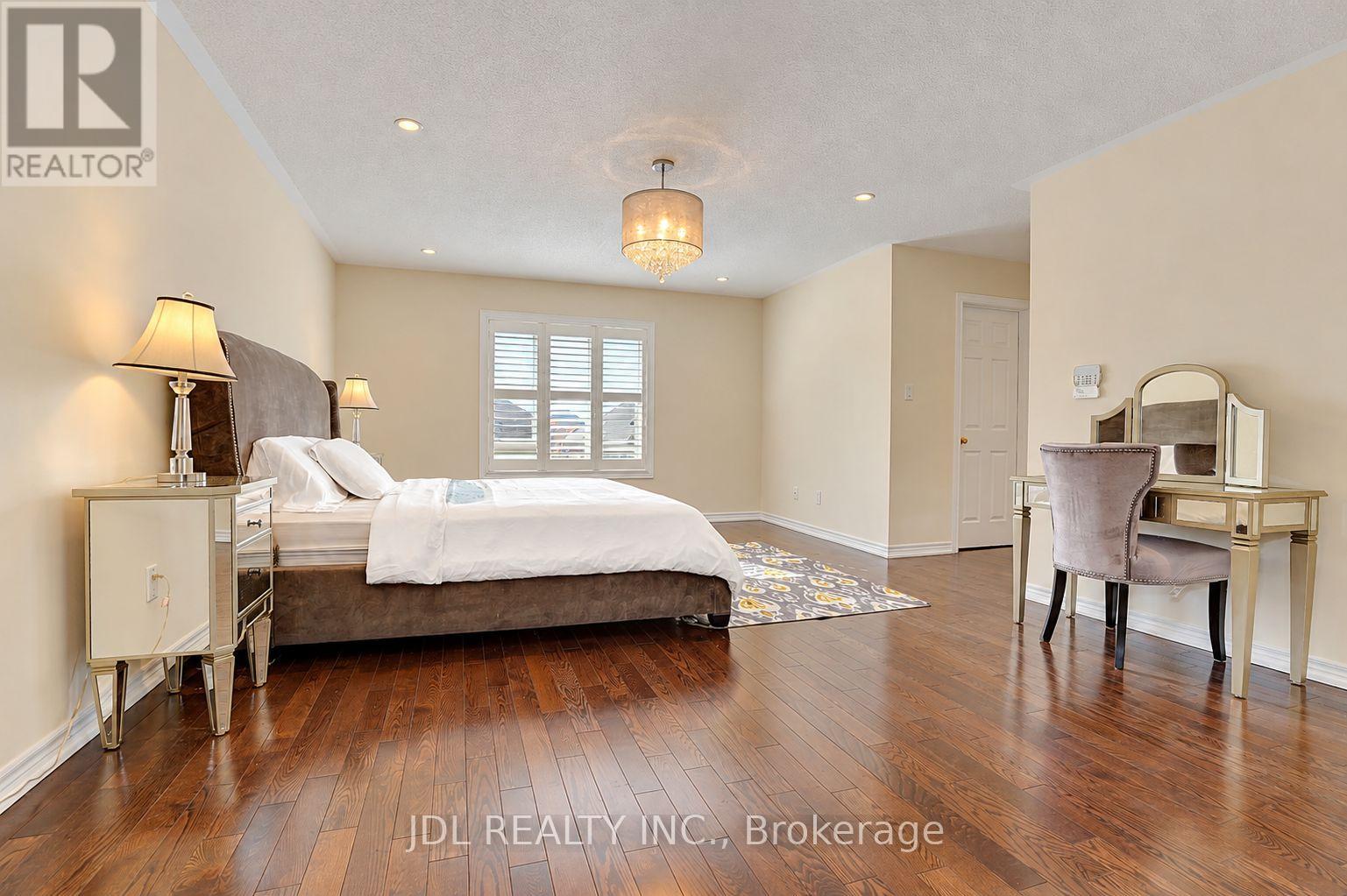 11 Herbert Wales Crescent Property Photo 28