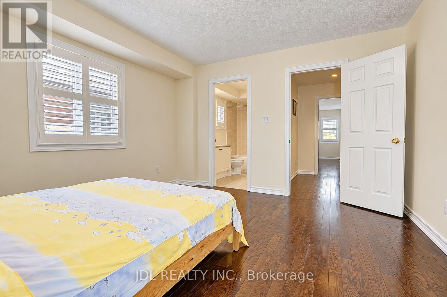 11 Herbert Wales Crescent Property Photo 43