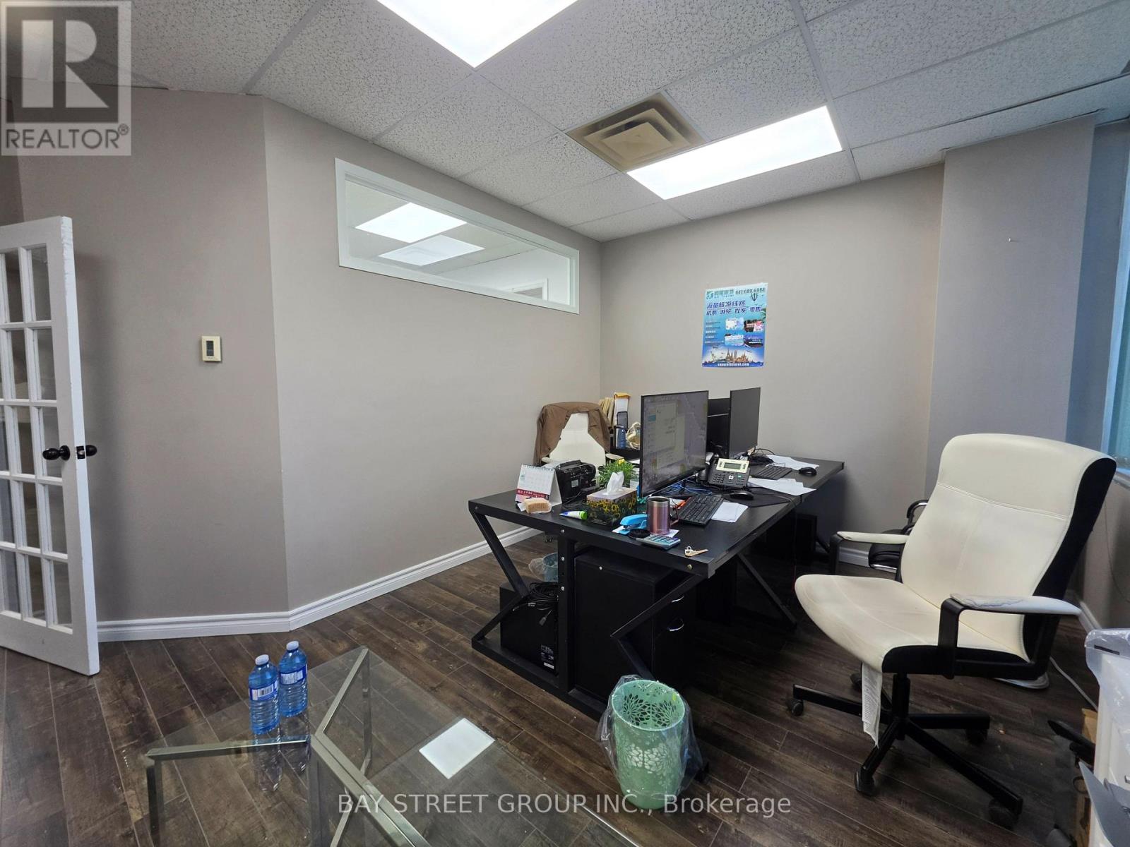 304 - 350 Highway 7 E Property Photo 14