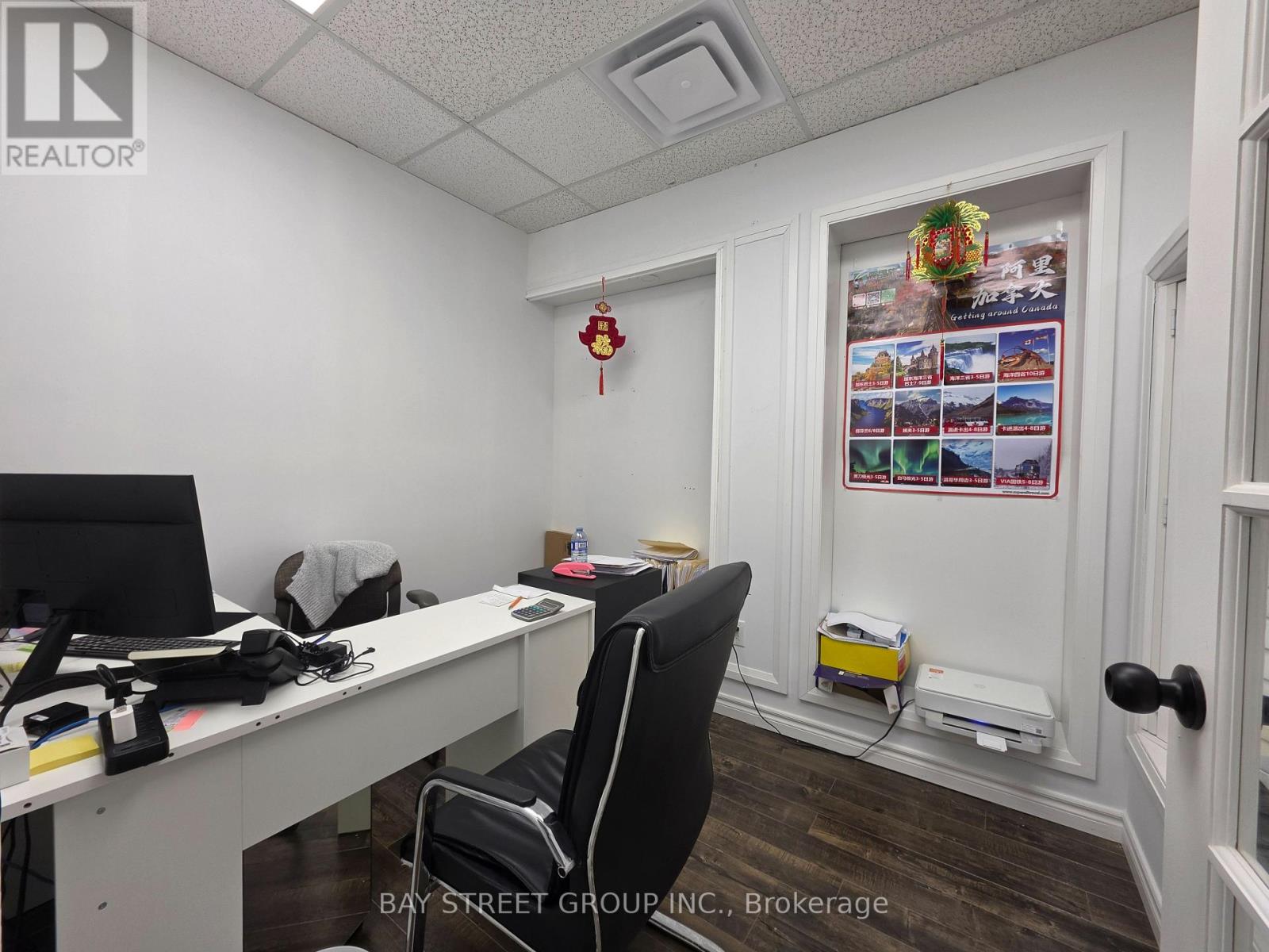 304 - 350 Highway 7 E Property Photo 16