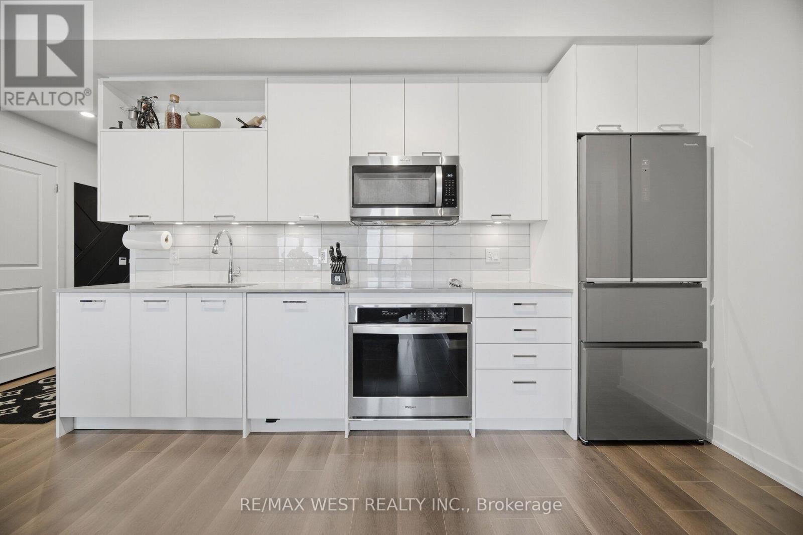 312 - 120 Eagle Rock Way Property Photo 7
