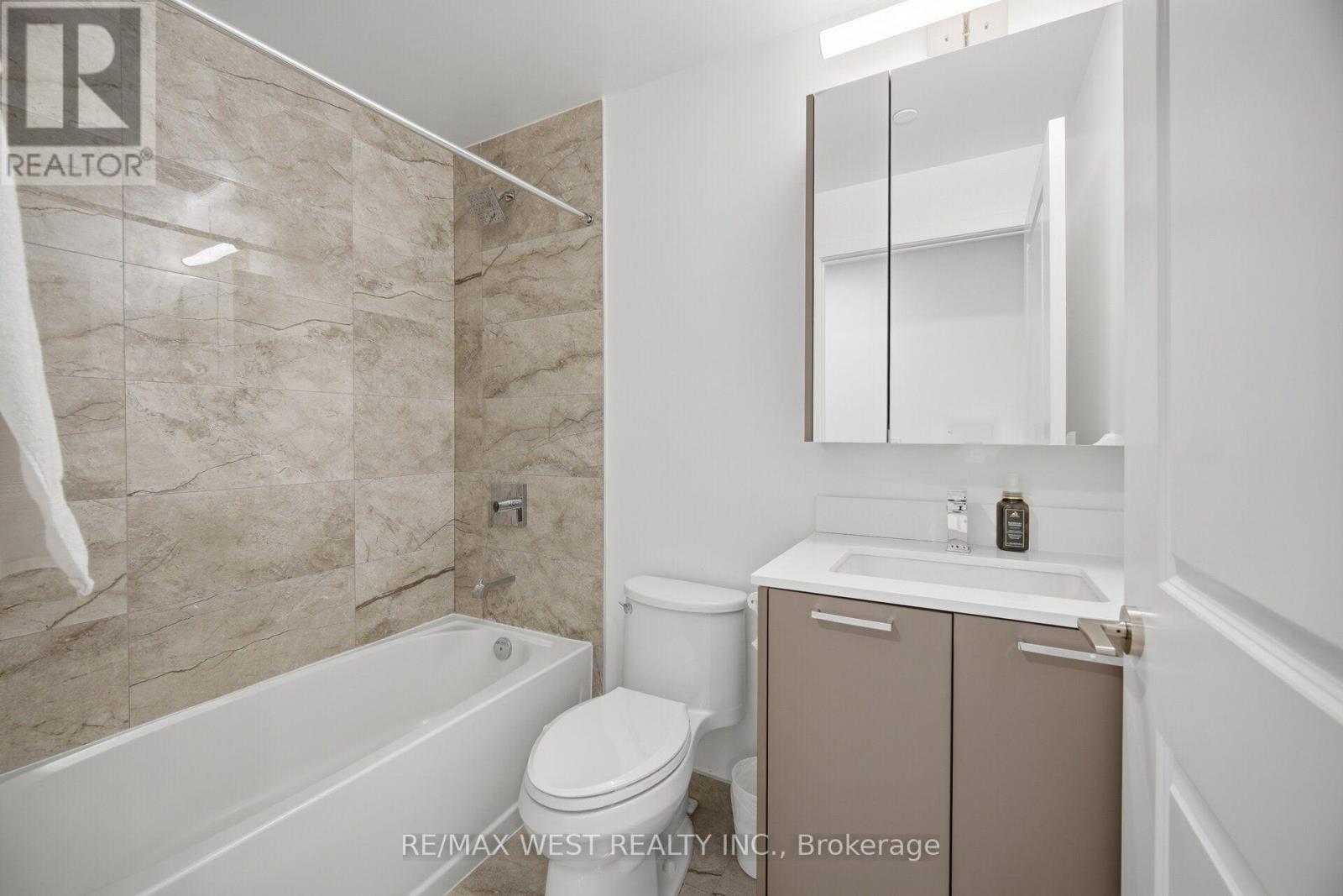 312 - 120 Eagle Rock Way Property Photo 34