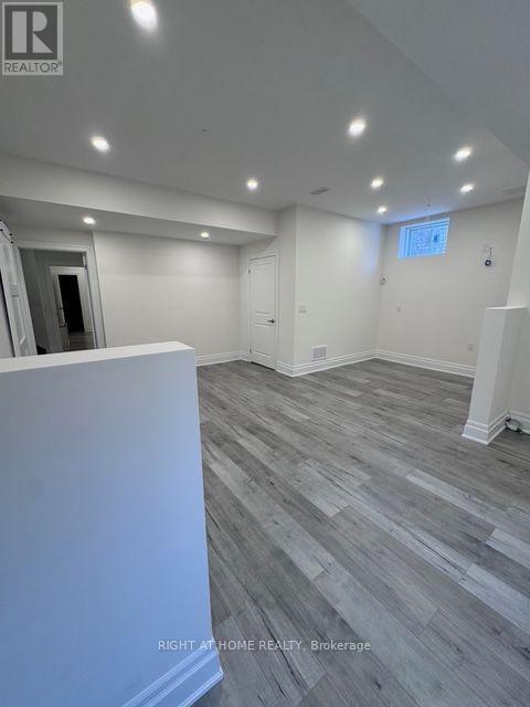 21 Casavant Court Property Photo 44