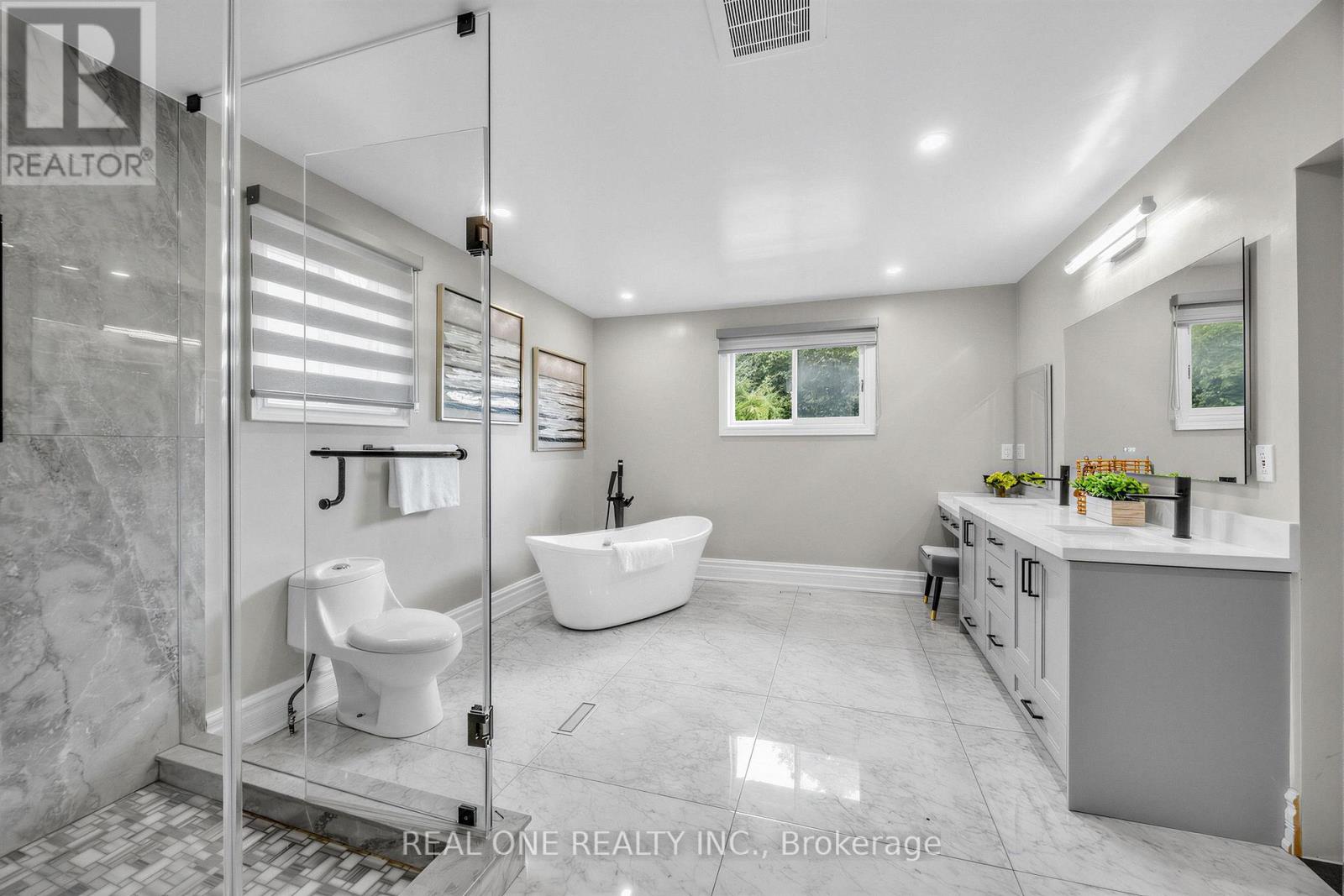 52 Fenwick Crescent Property Photo 31