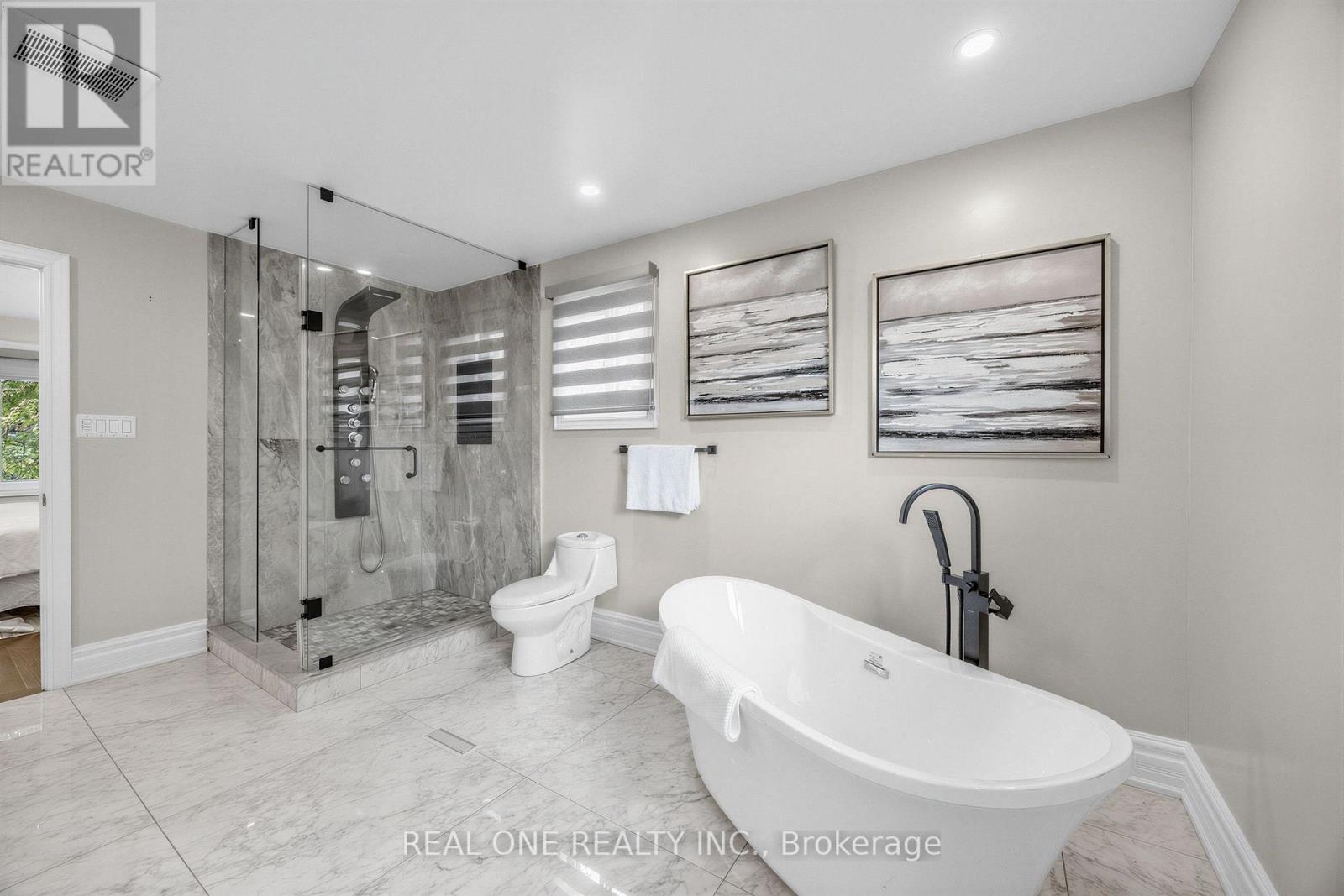 52 Fenwick Crescent Property Photo 32