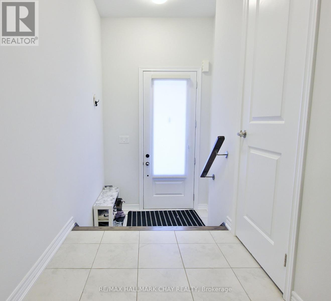1319 Lawson Street Property Photo 2
