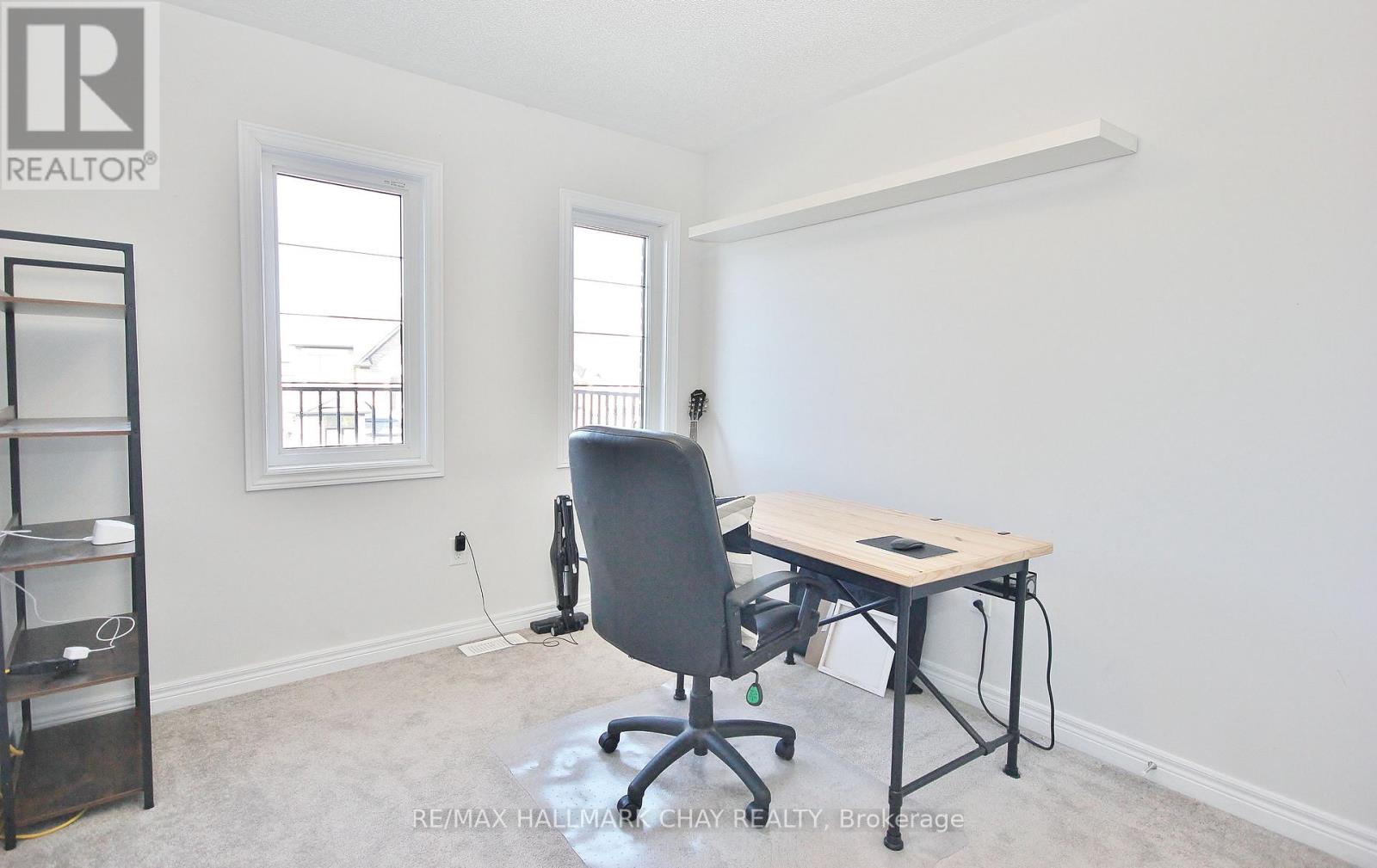1319 Lawson Street Property Photo 13