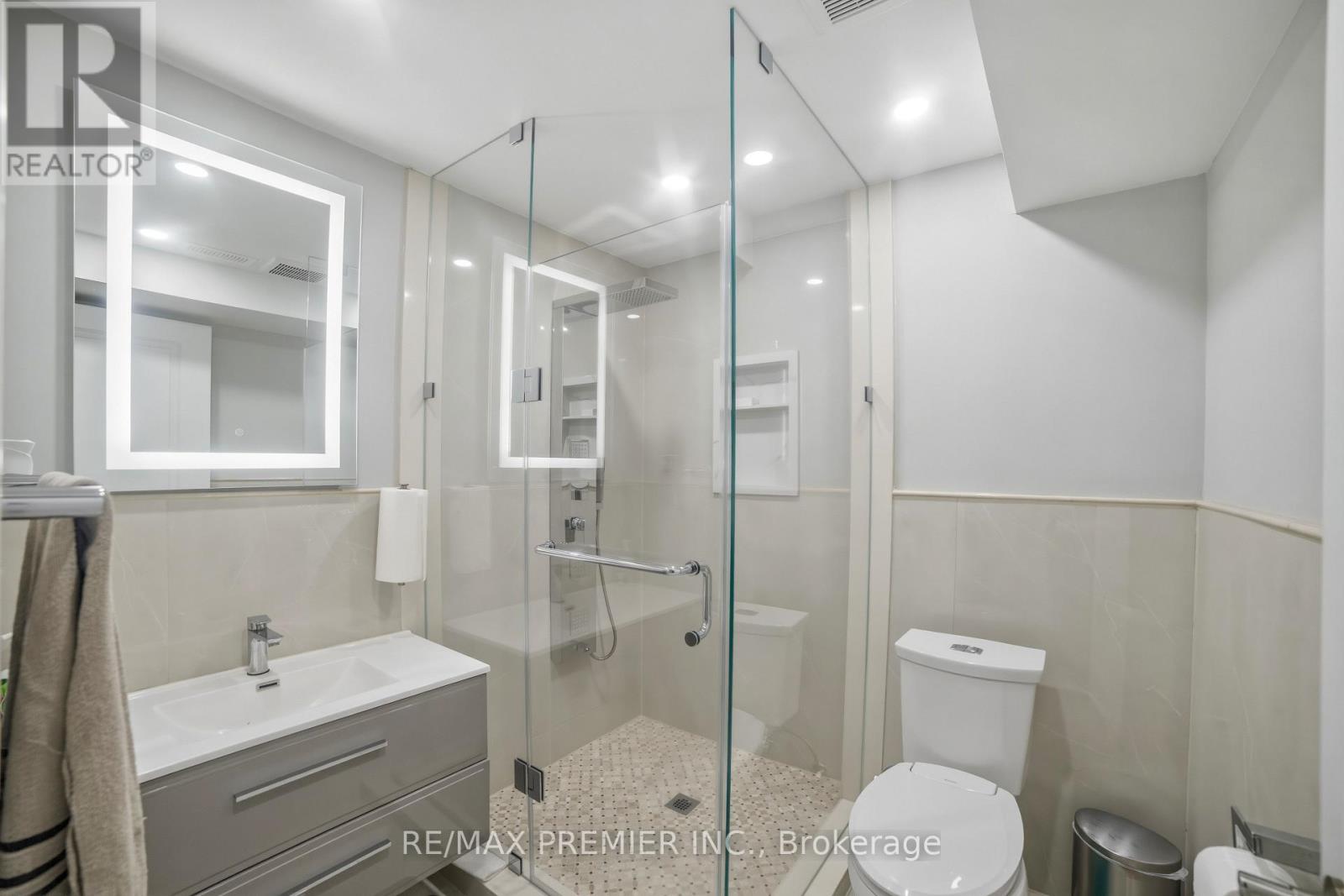 2180 King Vaughan Road S Property Photo 20