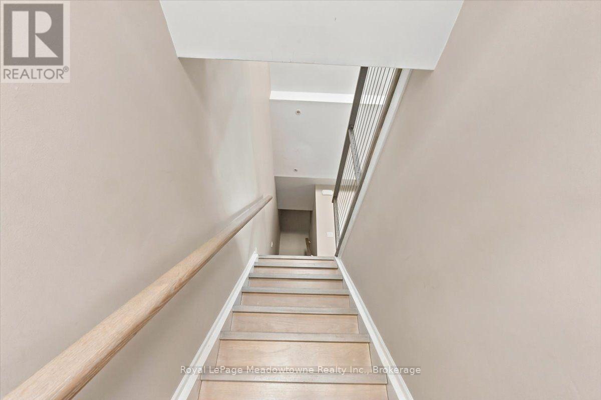109 - 75 Weldrick Road E Property Photo 6
